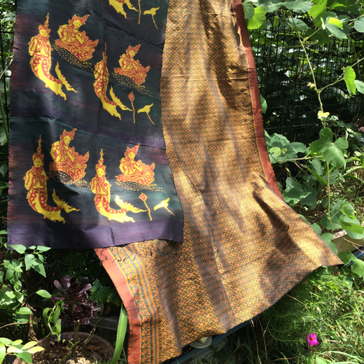 古布、アンティーク、イカット、絹絣、クメールシルク、シルク、絹織物、カンボジア、伝統織物