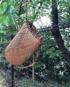 ヴィンテージバスケット、背負い籠、収穫籠、籐かご、東南アジア、世界の民芸、古道具