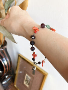 ヴィンテージジュエリー、コスチュームジュエリー、ミラノ、ドナテラペリーニ、donatella pellini、ブレスレット、天然石、珊瑚