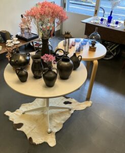 ラウンドテーブル、ダイニングテーブル、アアルト、イームズ、モダン家具