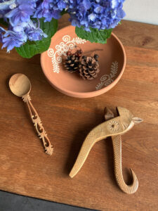 ヴィンテージ雑貨、木製品、木のカトラリー、スプーン、ナッツクラッカー、ハンドメイド、木工雑貨