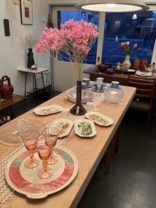 春コーデ、ヴィンテージインテリア、パステルピンク